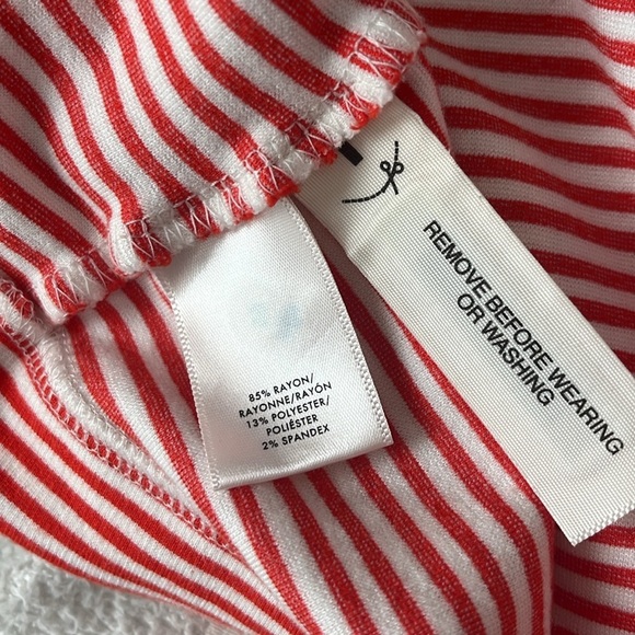 Ann Taylor Red Striped Puff Sleeve Dress Size 4 Stretchy Fit - Picture 11 of 11